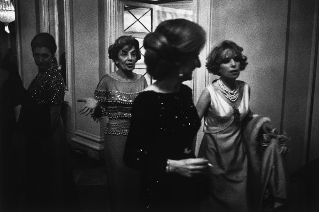 ITALY. Campania region. Town of Naples. 1966.
At the opera.