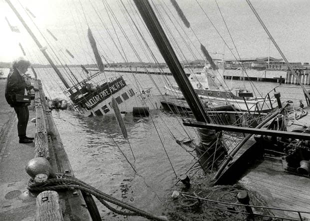 Today-in-photo-history-1985-Sinking-of-the-Rainbow-Warrior-Photos-Dallas-News